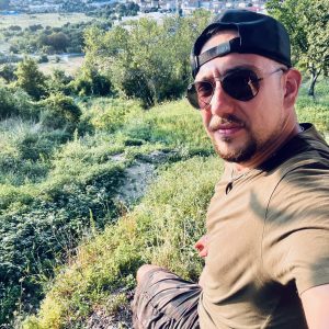 Dennis Fröhlich, Gründer und Geschäftsführer der Digitalagentur oriqen aus Paderborn